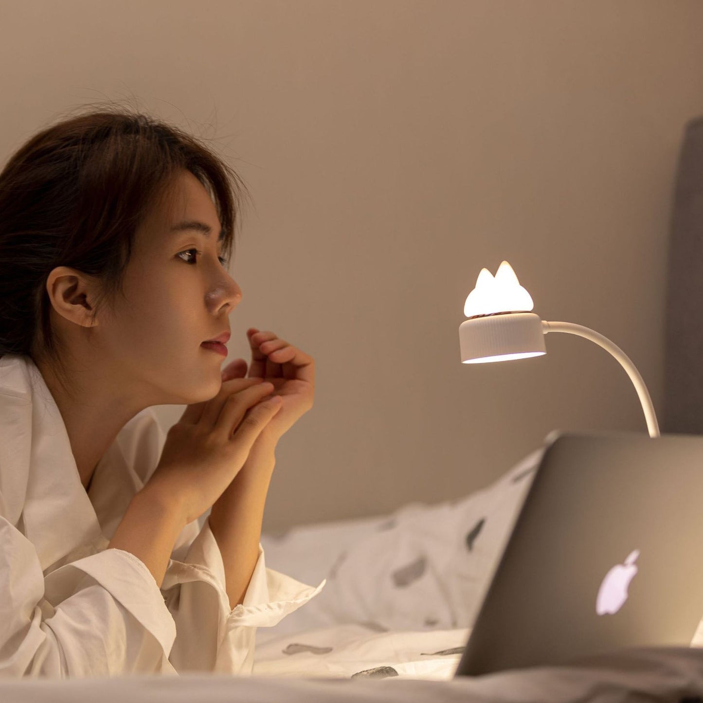 Floroux Lampe de Table LED | Design Oreilles de Chat | Amical pour les Yeux | Lampe Clip & Normale | Moderne & Créatif
