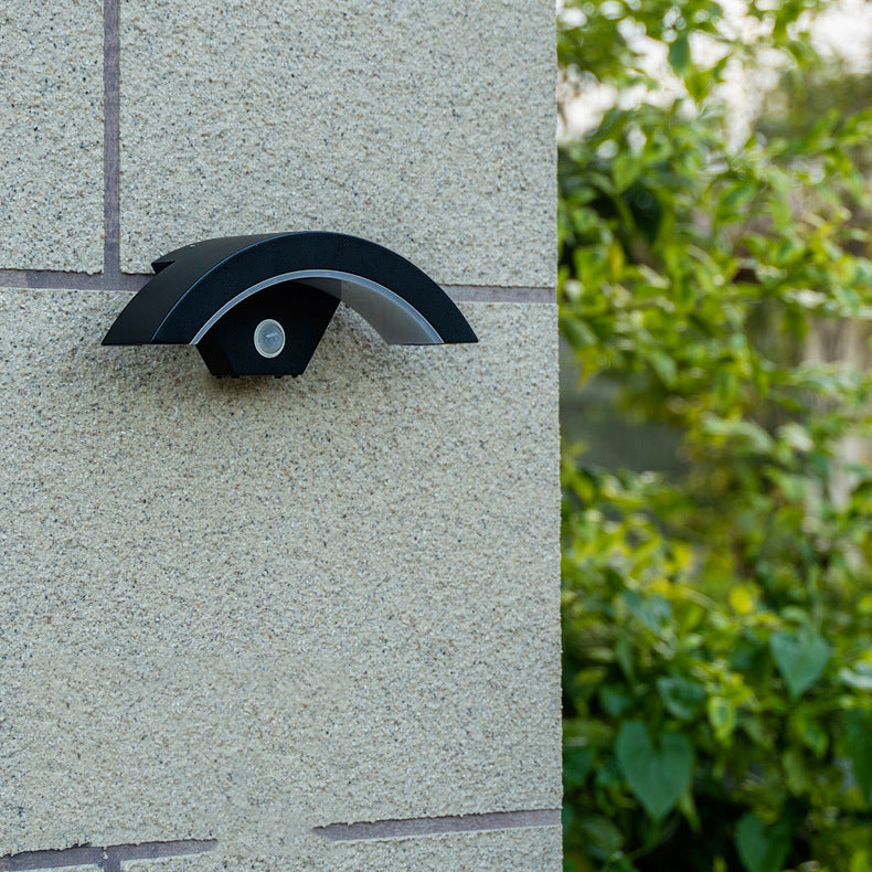 Floroux | Applique à détecteur de mouvement moderne