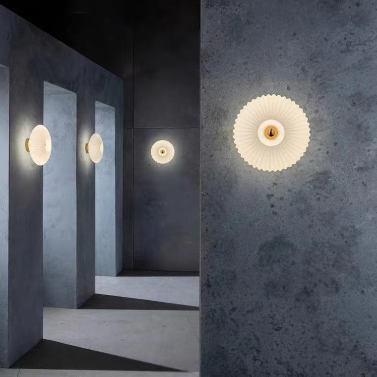 Floroux Vintage Wall Sconce | Textured Glass | Timeless Design