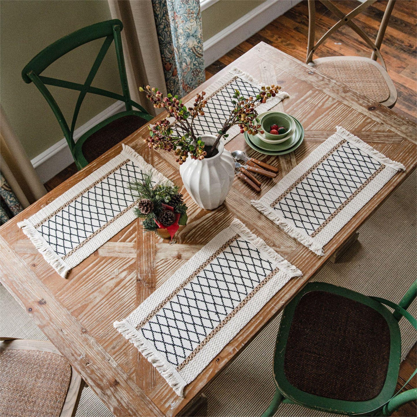 Set de 4 sous-verres en corde de chanvre tissée à motif géométrique