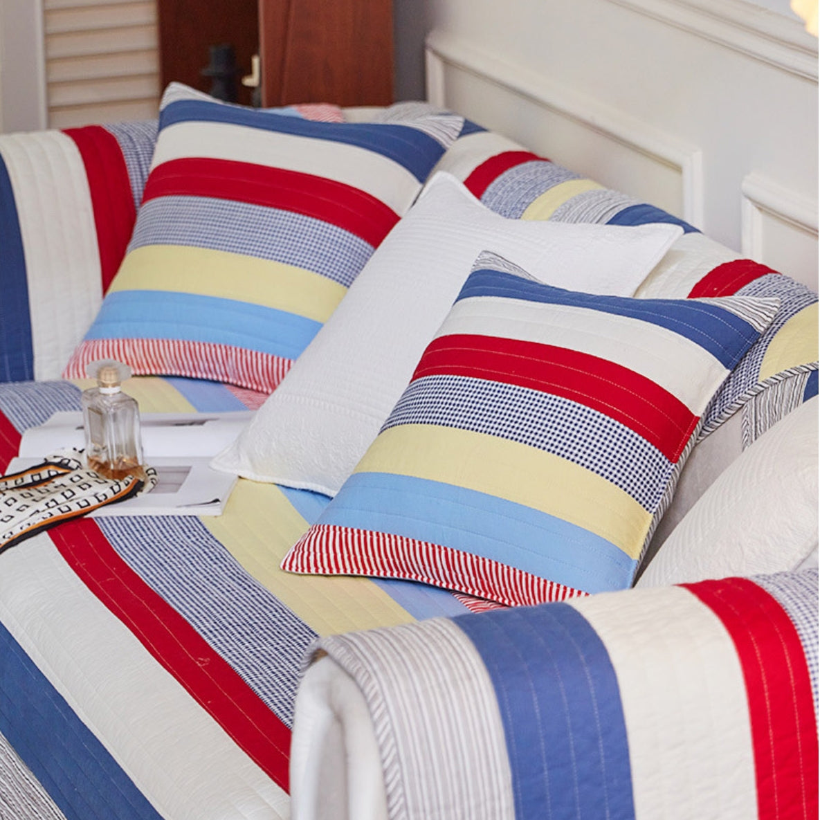 Coussin en coton à rayures rétro pour canapé