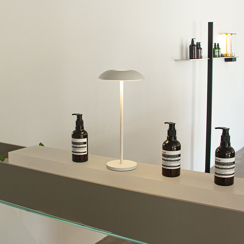 Floroux | Lampe de table élégante et rechargeable