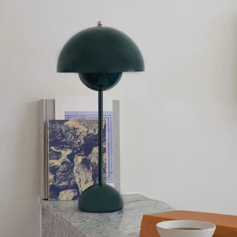 LumiFleur - Lampe de Table Rechargeable en Pot de Fleurs avec Variateur Tactile