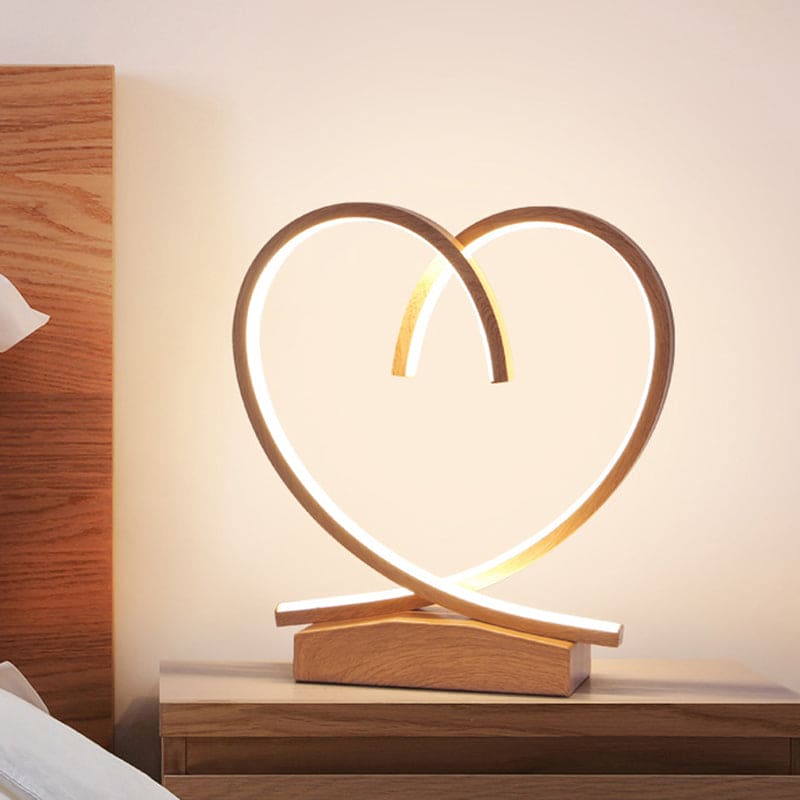 Floroux – Lampe de chevet charmante en bois avec design en cœur