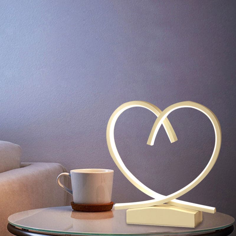 Floroux – Lampe de chevet charmante en bois avec design en cœur