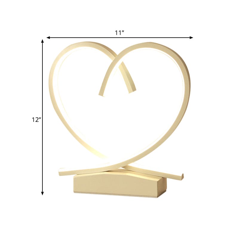 Floroux – Lampe de chevet charmante en bois avec design en cœur