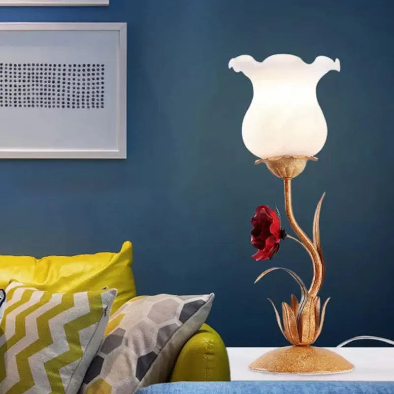 FleurieLuxe - Lampe de Table avec Design Floral pour Commode