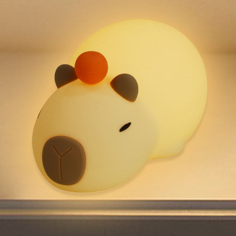 Capybara en silicone squishy paresseux avec lumière nocturne LED orange - Cadeau parfait pour les enfants et les filles