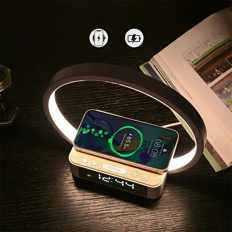 LumiLite - Lampe de Nuit 3-en-1 avec Réveil et Chargeur Sans Fil
