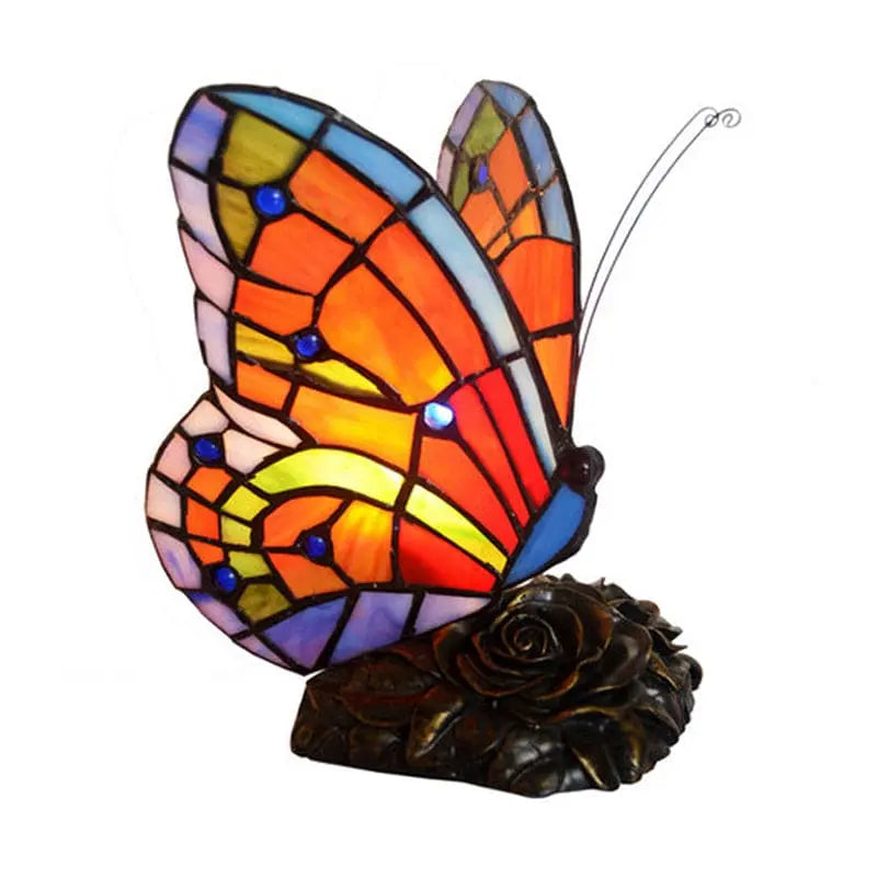 LumièreRêverie - Lampe de Table Élégante avec Abat-jour Papillon et Base en Roses