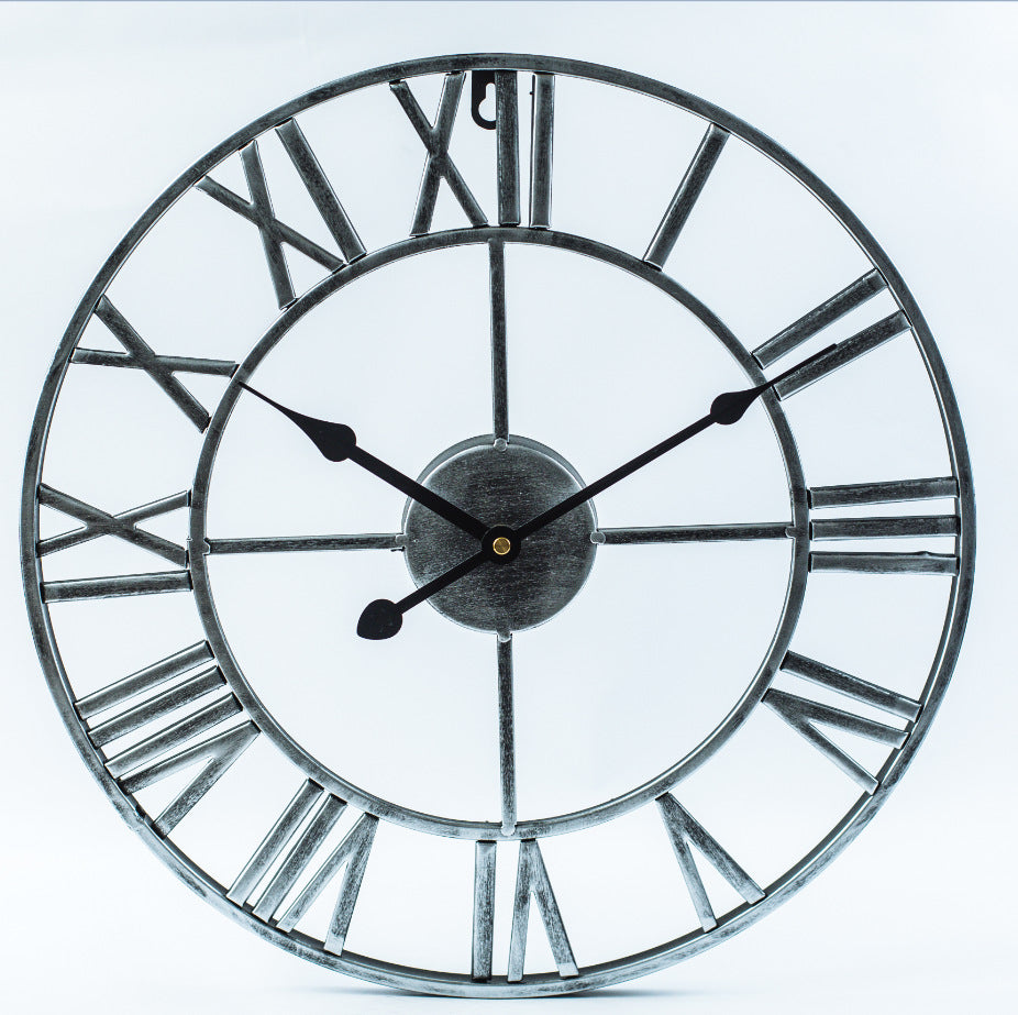Grande horloge murale rétro en fer - Élégance intemporelle