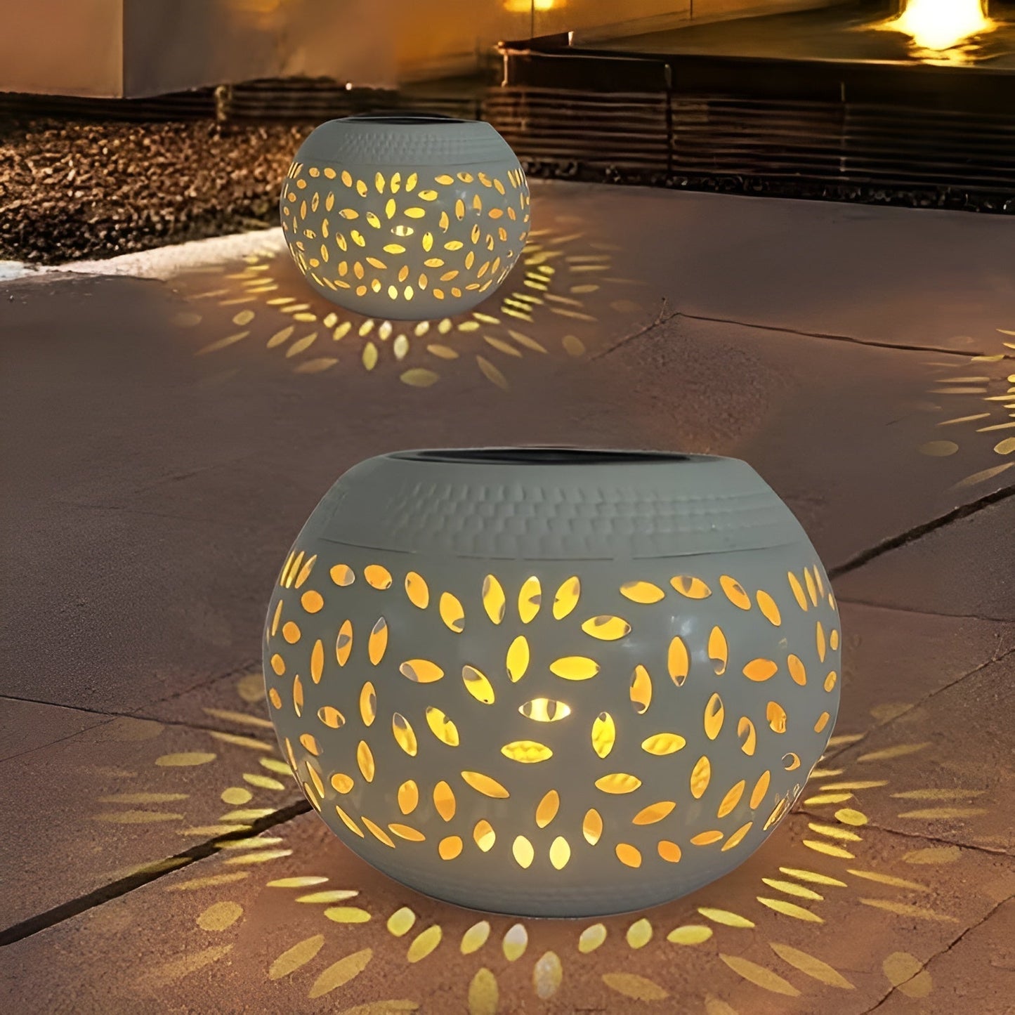 Élégante lumière solaire de jardin avec des points - Éclairage d'extérieur ambiance