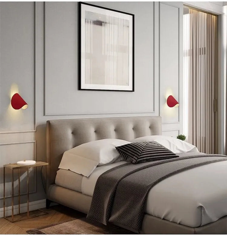 Floroux - Applique murale rotative pour un design lumineux flexible