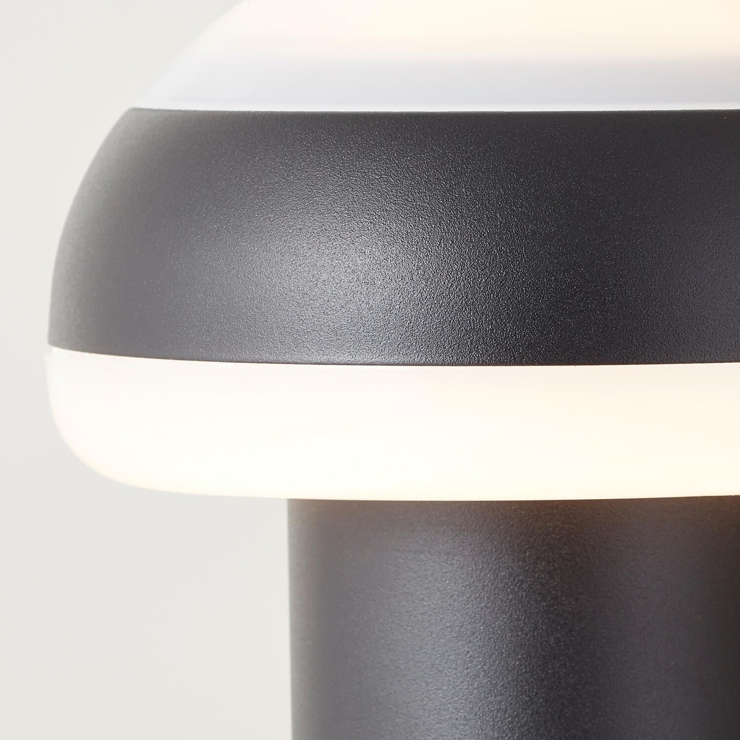 LumaPillar - Moderne LED Lampadaire pour Extérieur