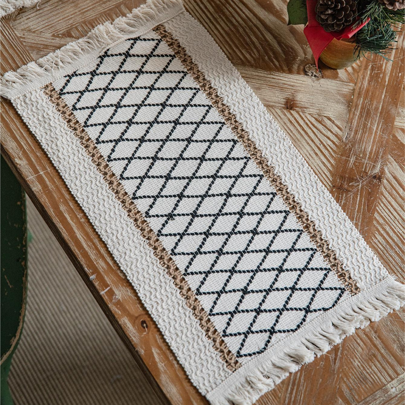 Set de 4 sous-verres en corde de chanvre tissée à motif géométrique