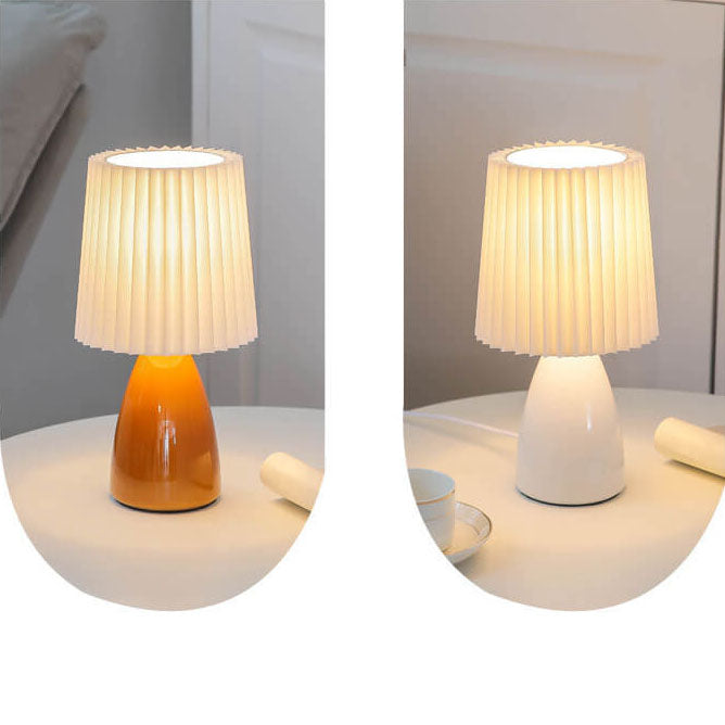 Floroux Lampe de Table Design Vintage | Abat-jour Plié | Base en Verre | Lumière Décorative & de Lecture
