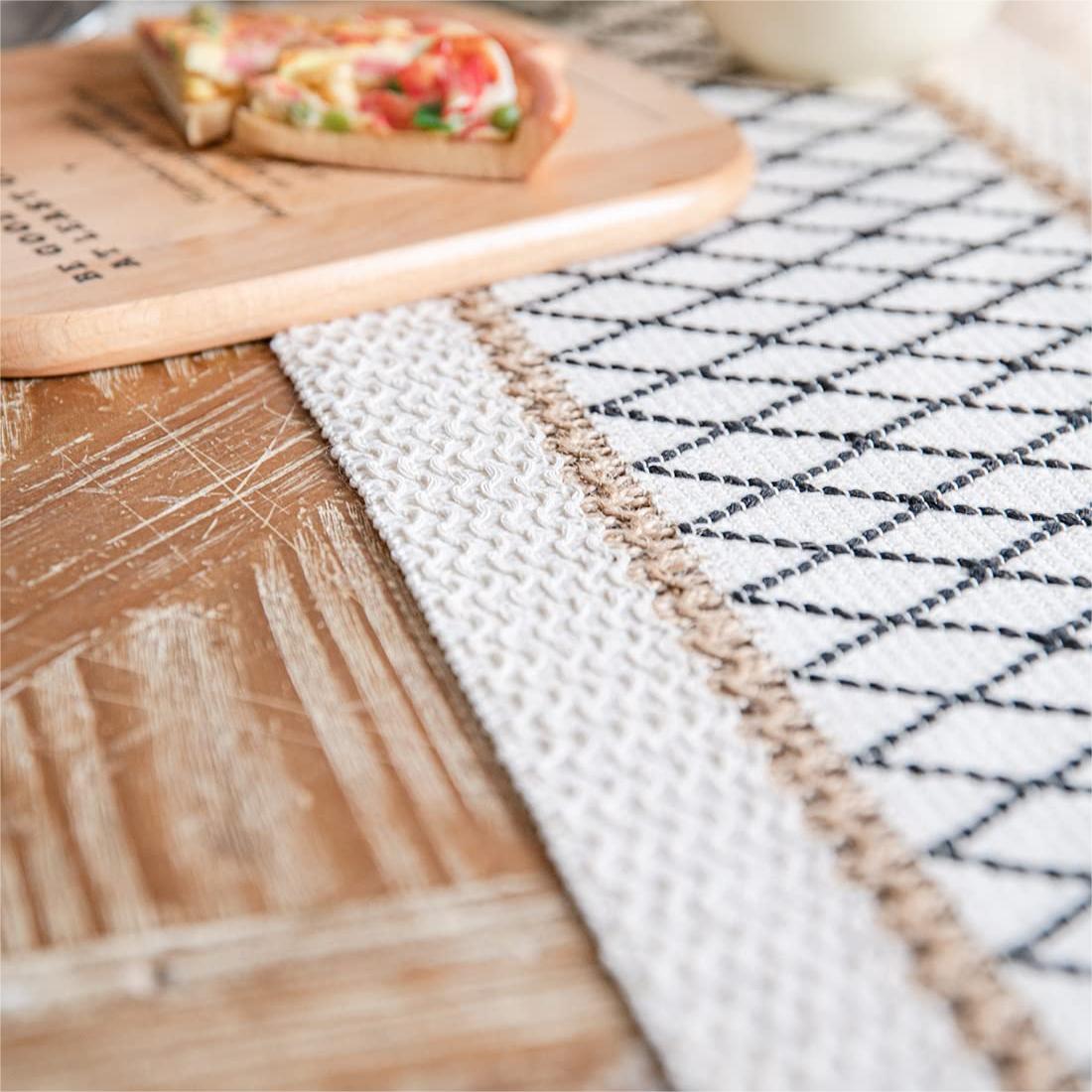 Nappe en corde de chanvre tissée à motif géométrique
