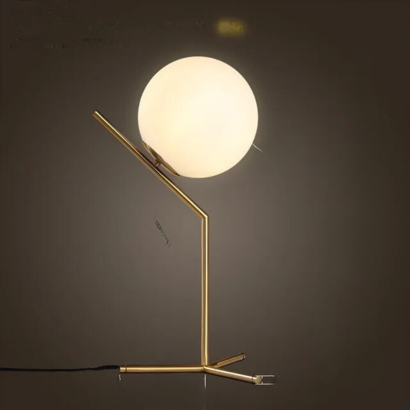 VerreLume – Lampe de Table en Verre Élégante pour Lecture et Décoration
