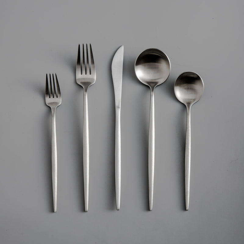Ensemble de Couverts Minimaliste de Luxe – 20 pièces, Titane & Acier Inoxydable