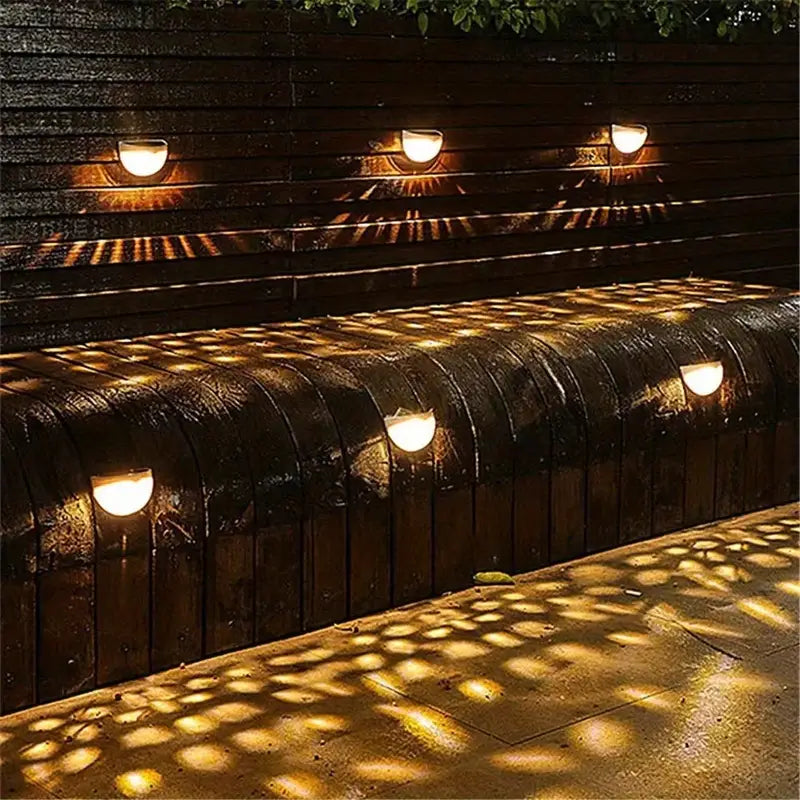 Floroux | Lampes de clôture solaires modernes et luxueuses
