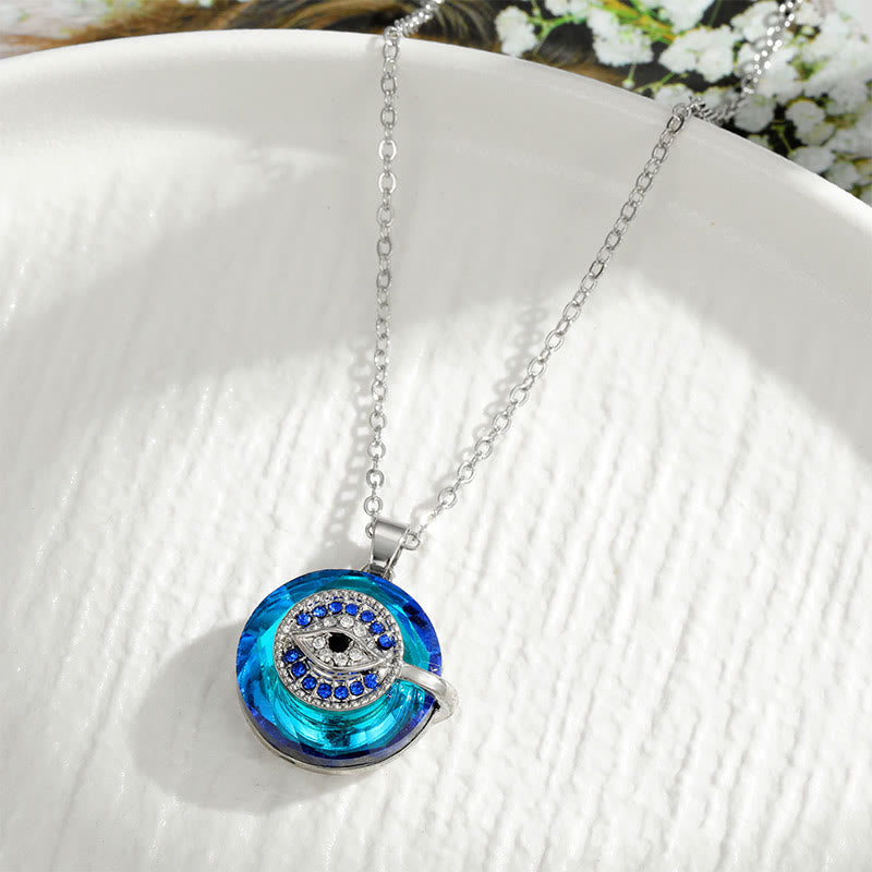 Toujours Protégé : Collier Œil Malin pour Votre Sécurité