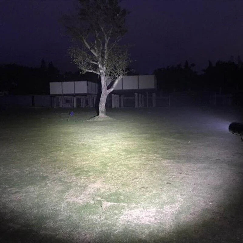 Floroux - Super lumineux 90000LM lampe de poche tactique zoomable avec batterie rechargeable