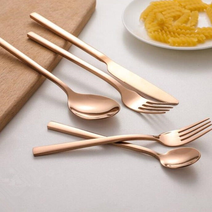 30 pièces de couverts Arya