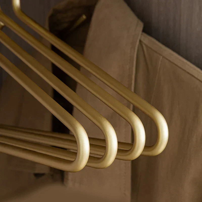 Floroux Metal Hanger Set | Matte Gold or Silver | Seamless Closet Organizer | 5 Pieces