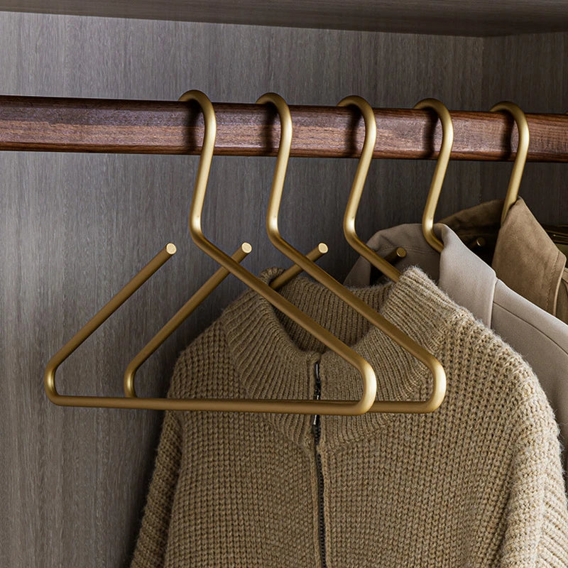 Floroux Metal Hanger Set | Matte Gold or Silver | Seamless Closet Organizer | 5 Pieces