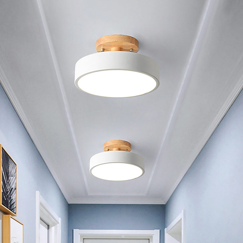 LumiBois – Plafonnier LED Scandinave Élégant