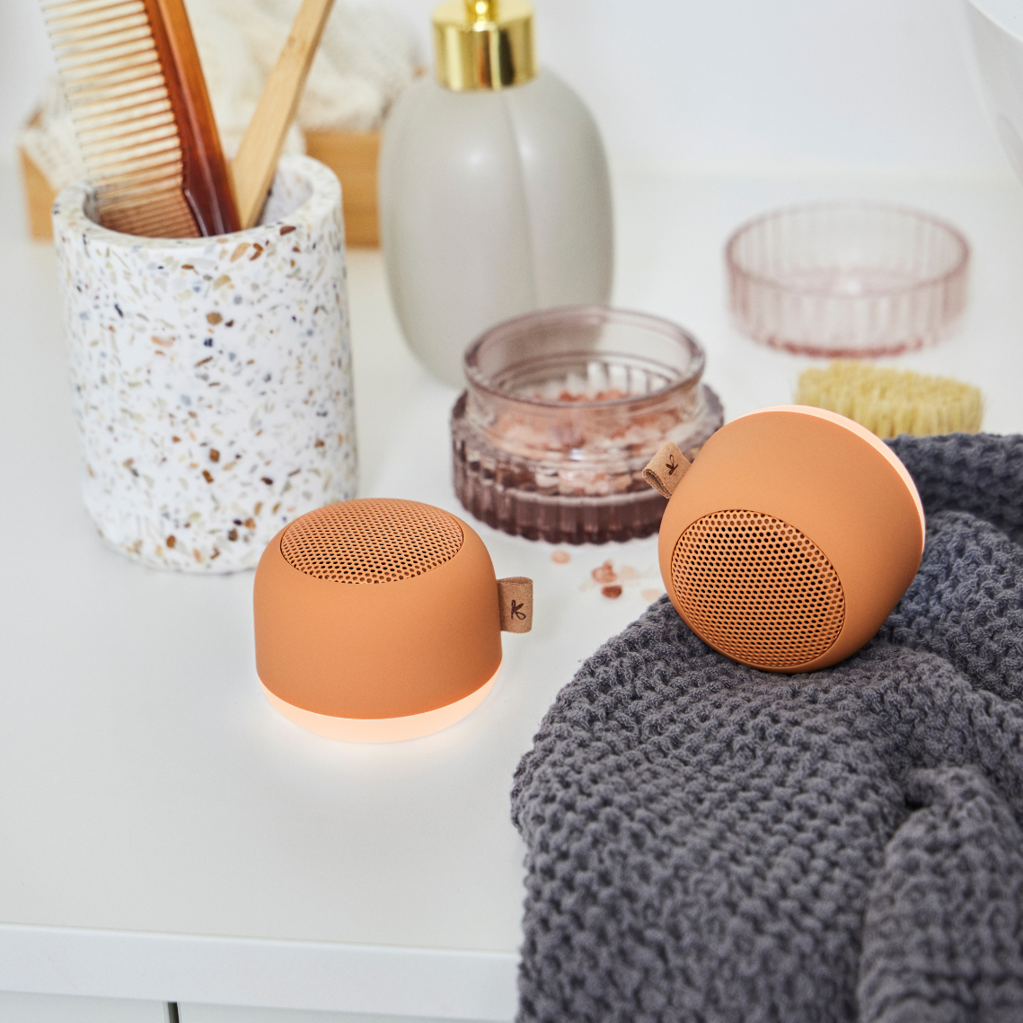 AquaBeats – Lampe de salle de bain Bluetooth étanche