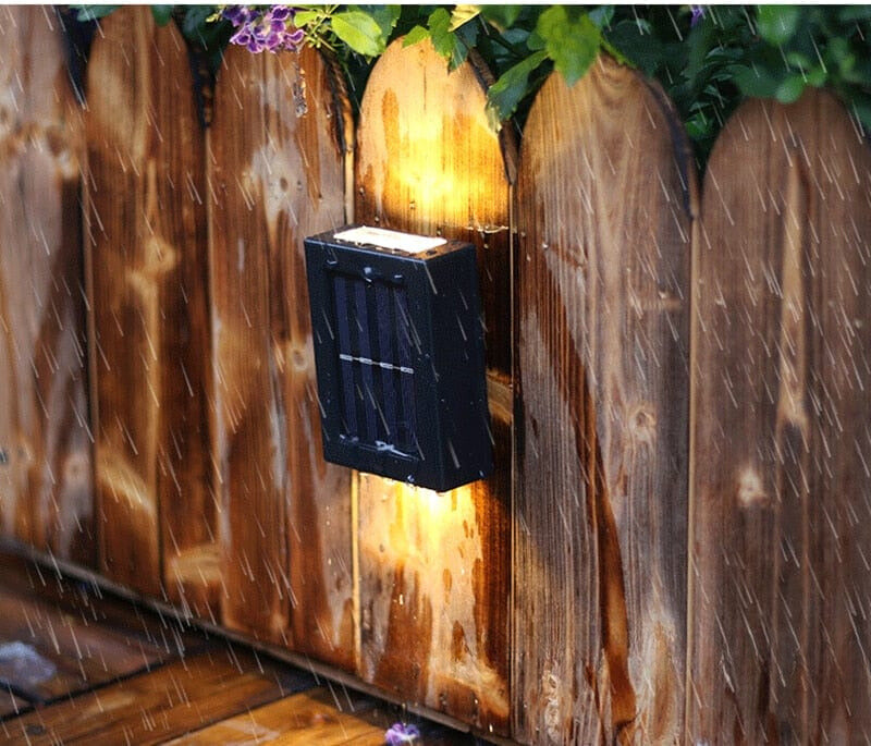 Floroux – Applique murale extérieure solaire pour un éclairage de terrasse sans effort
