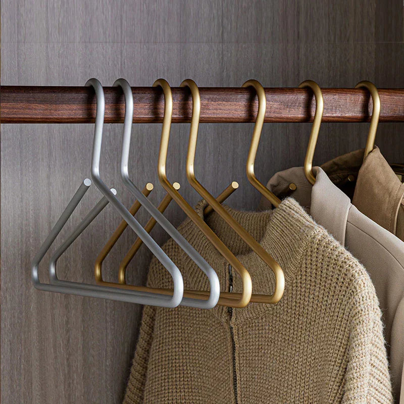 Floroux Metal Hanger Set | Matte Gold or Silver | Seamless Closet Organizer | 5 Pieces