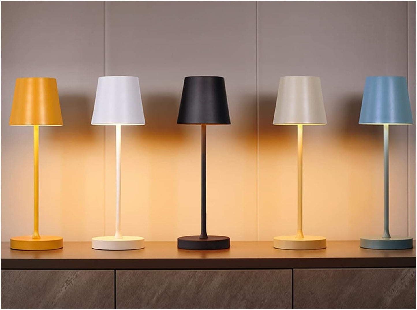 LuxoCharge - Lampe de Table Rechargeable avec Chargeur Intégré