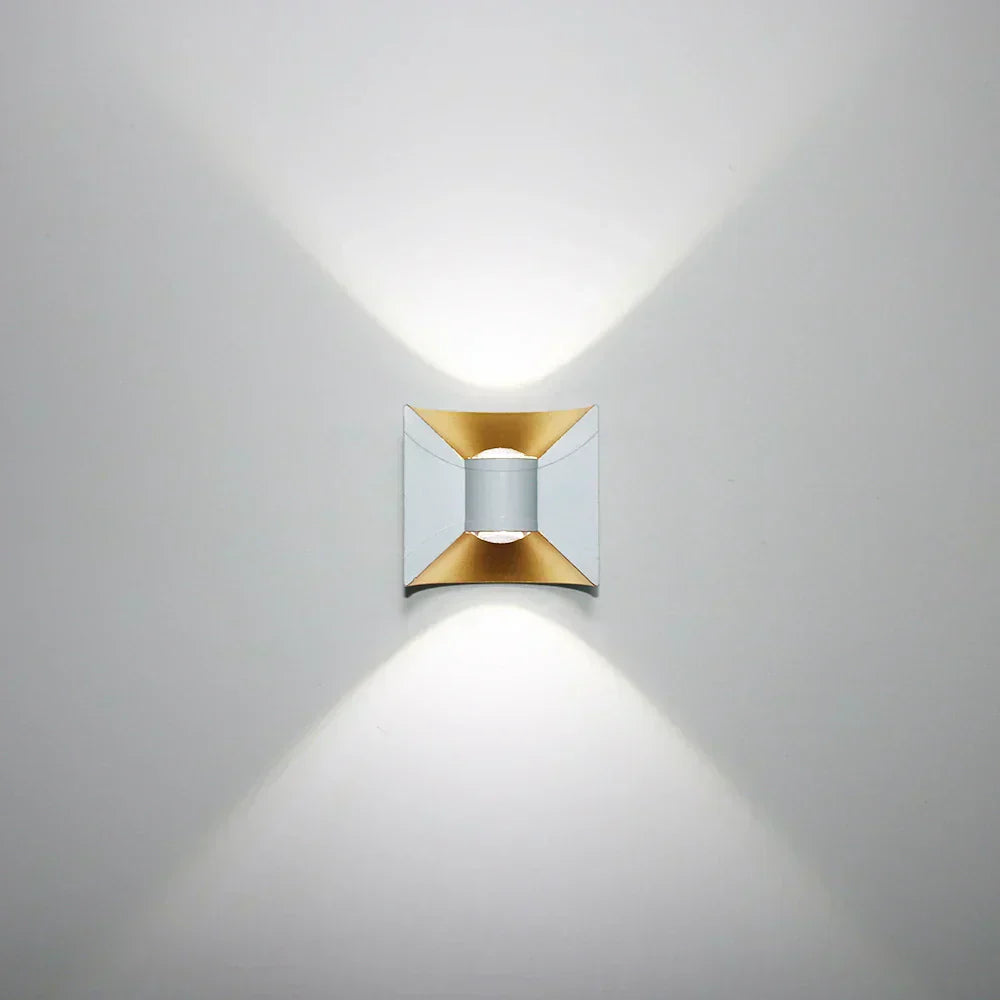LumiereMurale Applique - Éclairage LED Extérieur Élégant pour Votre Jardin