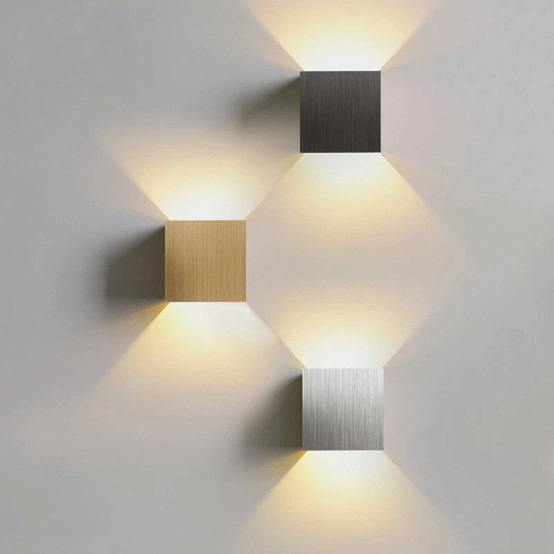 LumiLux - Applique murale LED au design nordique moderne et épuré