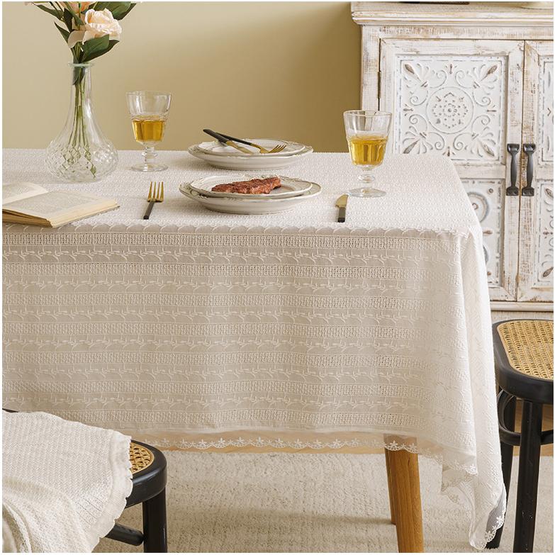 Nappe en coton-lin brodée