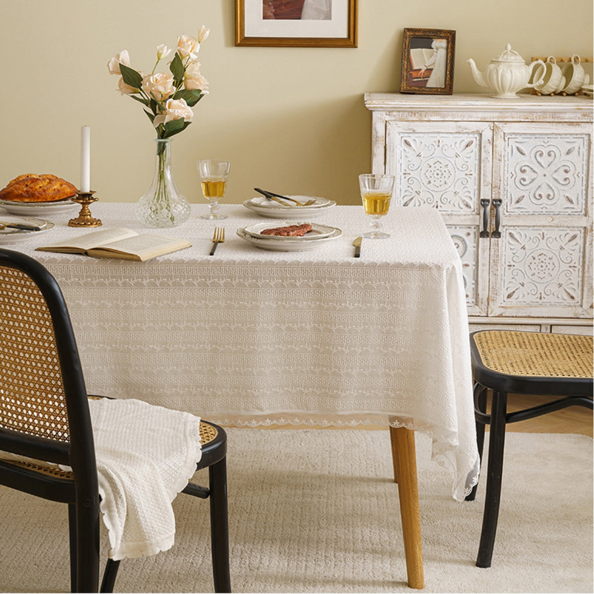 Nappe en coton-lin brodée
