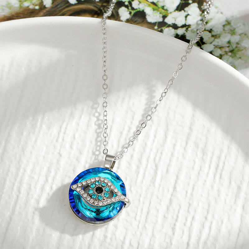Toujours Protégé : Collier Œil Malin pour Votre Sécurité