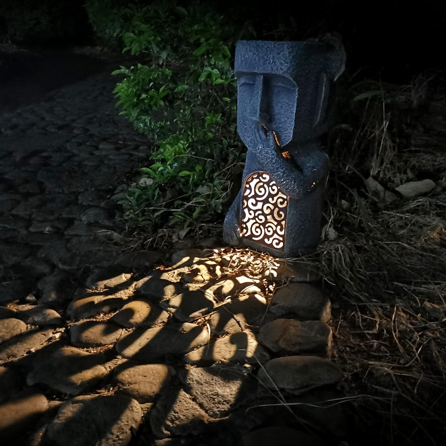 Floroux | Lampes de jardin Moai solaires