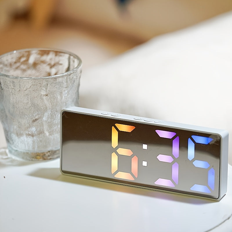 BrightTime Clock - Réveil LED lumineux avec date
