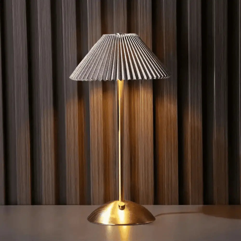 LumiGlow - Lampe de table LED sans fil moderne