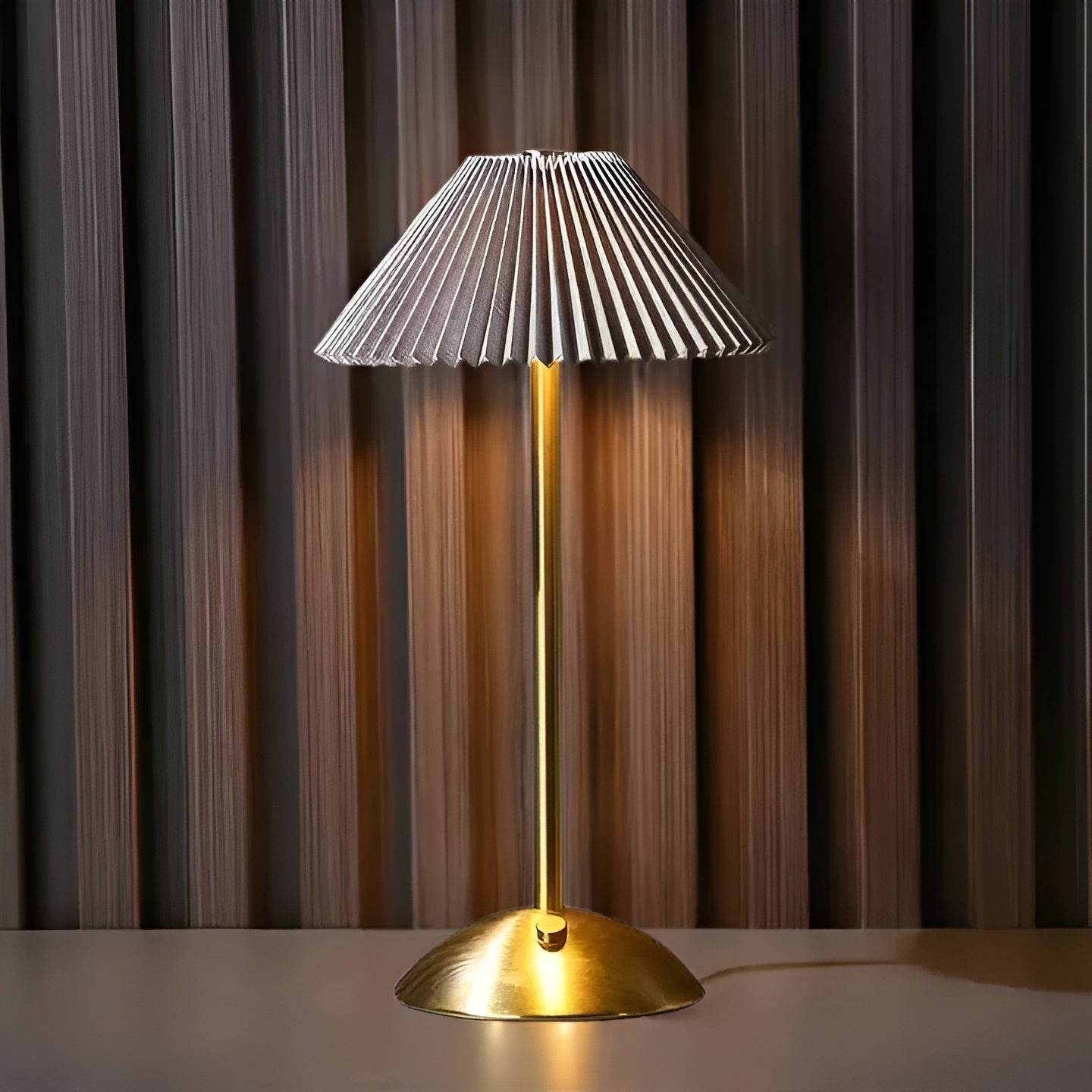 Floroux | Lampe de table sans fil et élégante