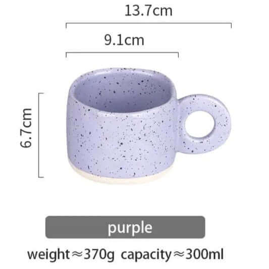 Tasses en porcelaine faite à la main irrégulière couleur bonbon