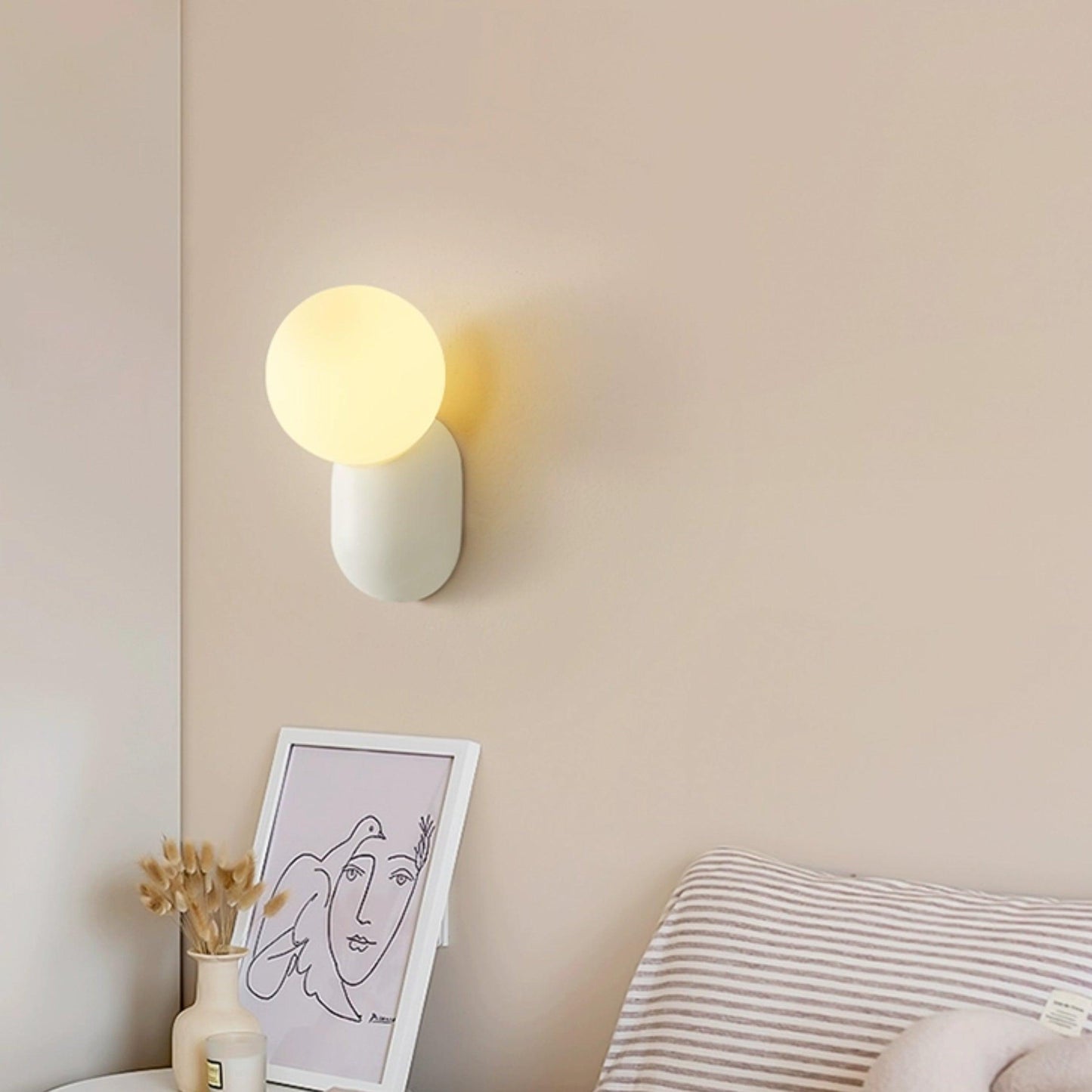 ChicGlow Lampe Murale en Résine – Élégance et Économie d'Énergie en Un
