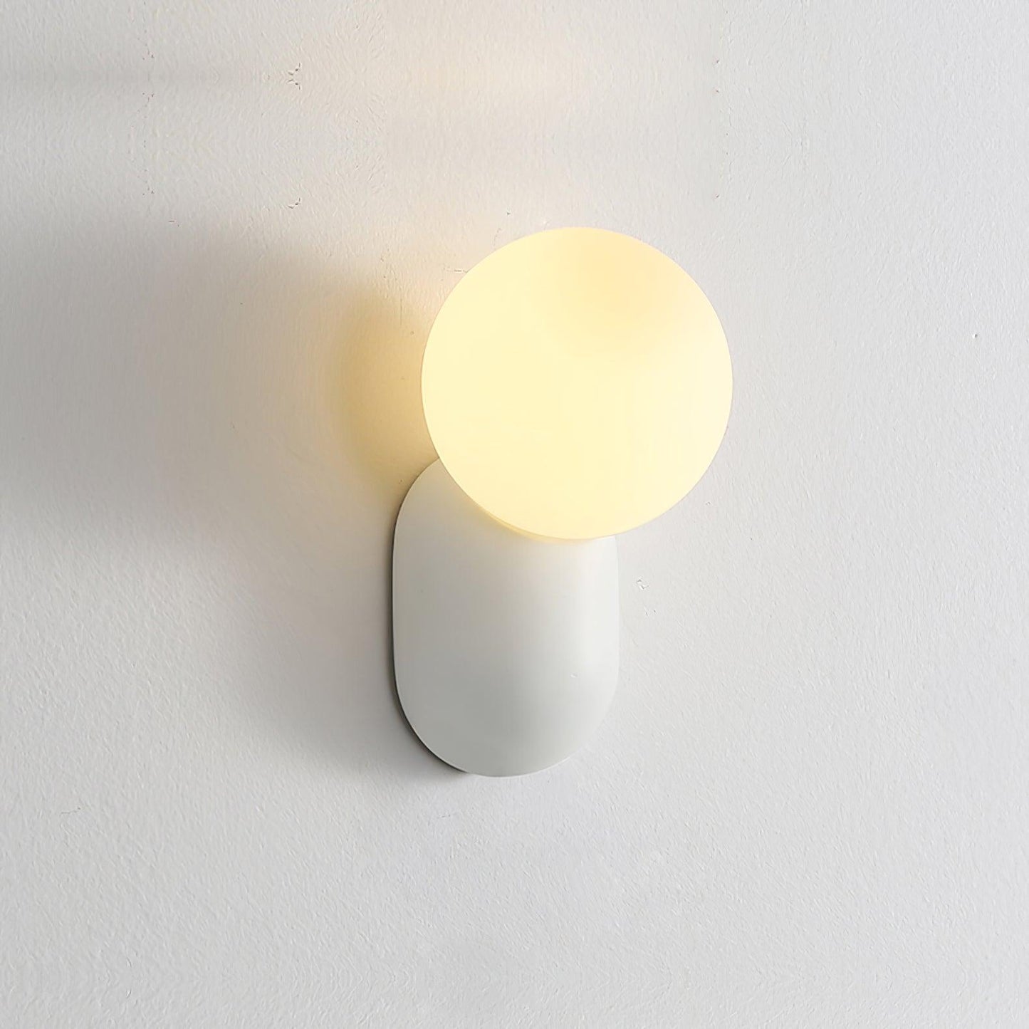 ChicGlow Lampe Murale en Résine – Élégance et Économie d'Énergie en Un