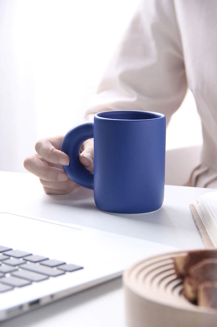 Athenea Cup – Tasse en Porcelaine de Luxe avec Design Géométrique