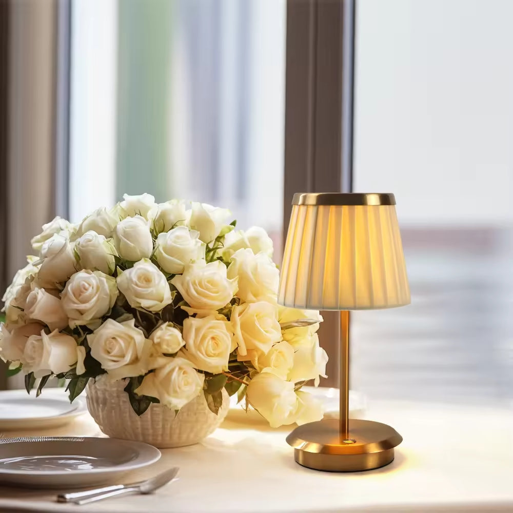 LumiSérénité – Lampe intemporelle élégante