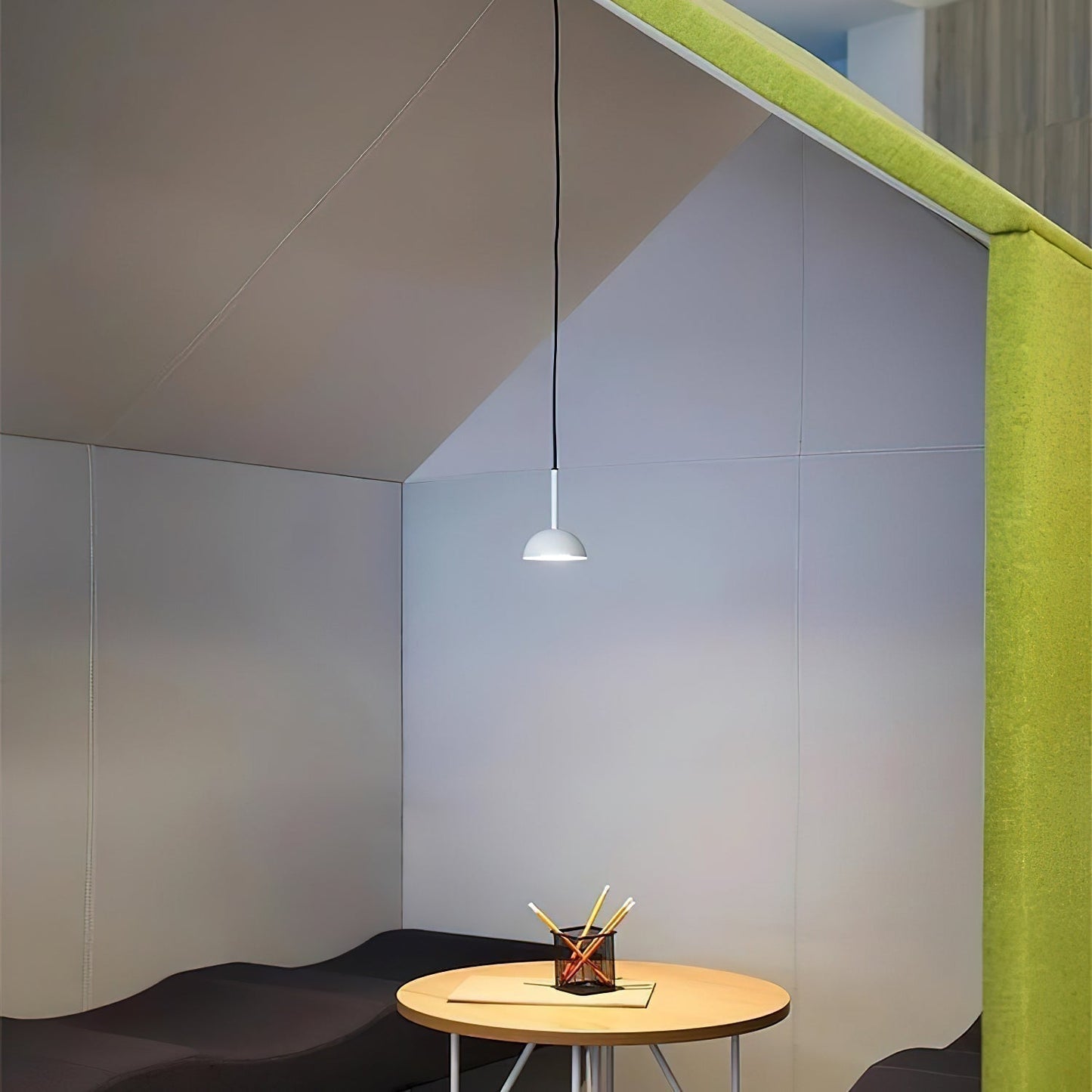 LumiPrestige – Luminaire suspendu au design moderne et raffiné