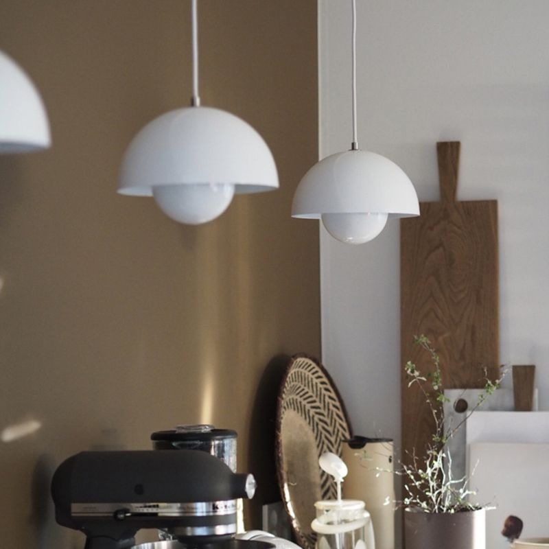 Floroux LED pendant lamp | Modern design | Dimmable ambient light | Elegant lighting for dining room and living room